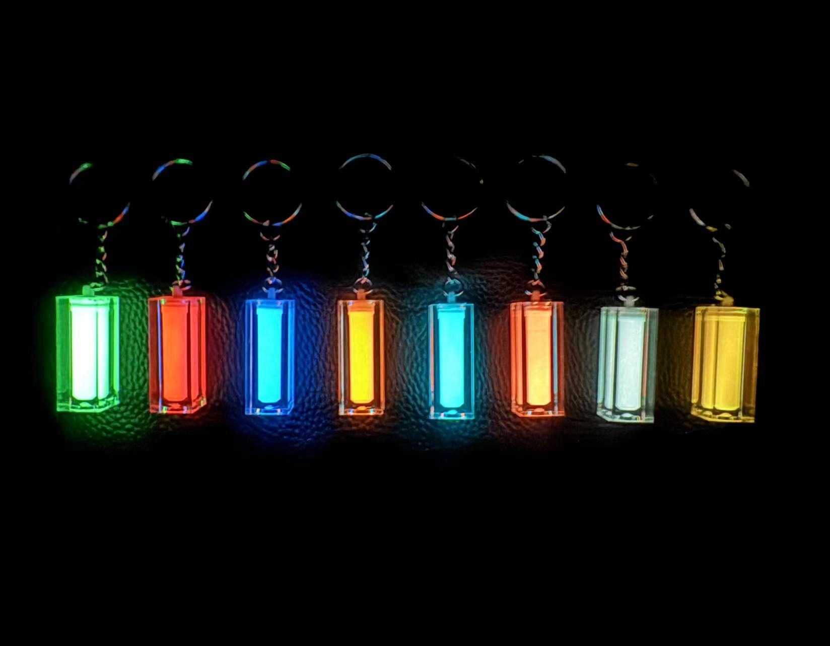 Ciondolo Nightglow, ciondolo p - Tritium Gas Tube recensione e prezzo